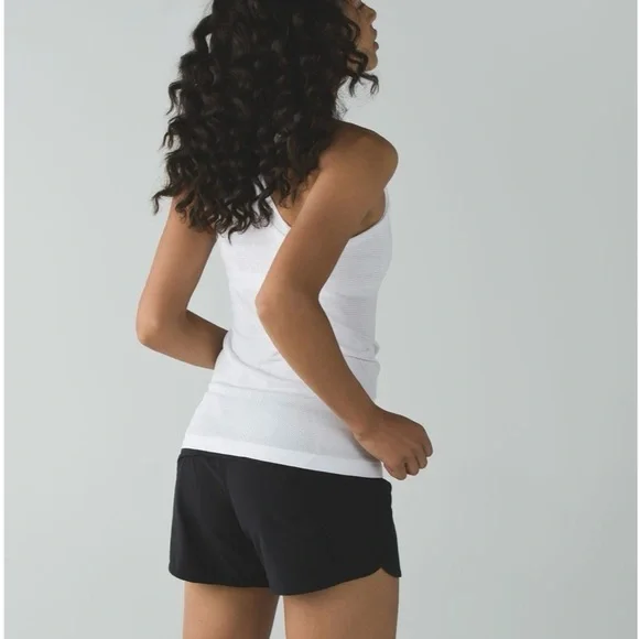 Lululemon" Run Times Short Black-Size (6) - Picture 3 of 16